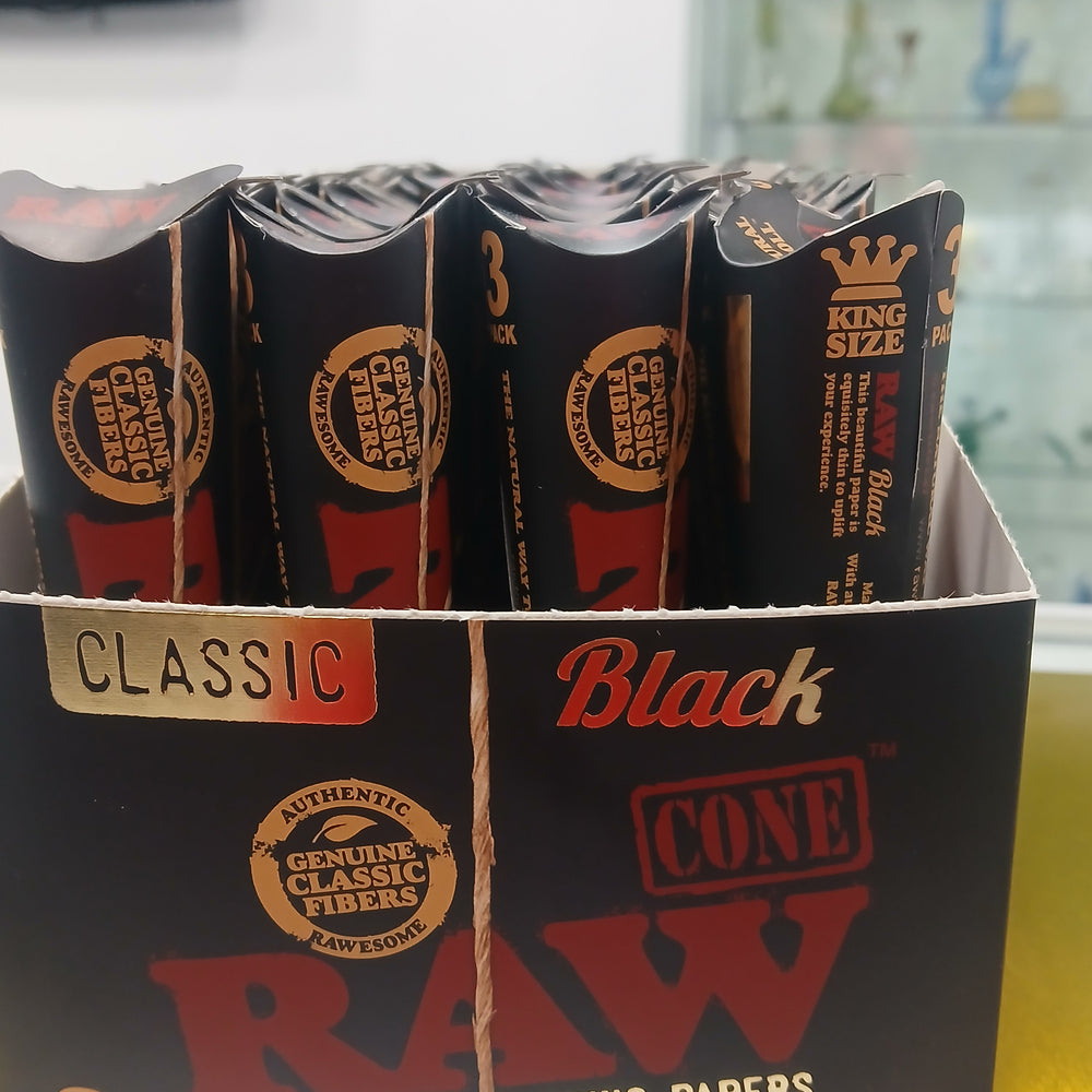 RAW CONE 32/3 PK BLACK KING SIZE CLASSIC